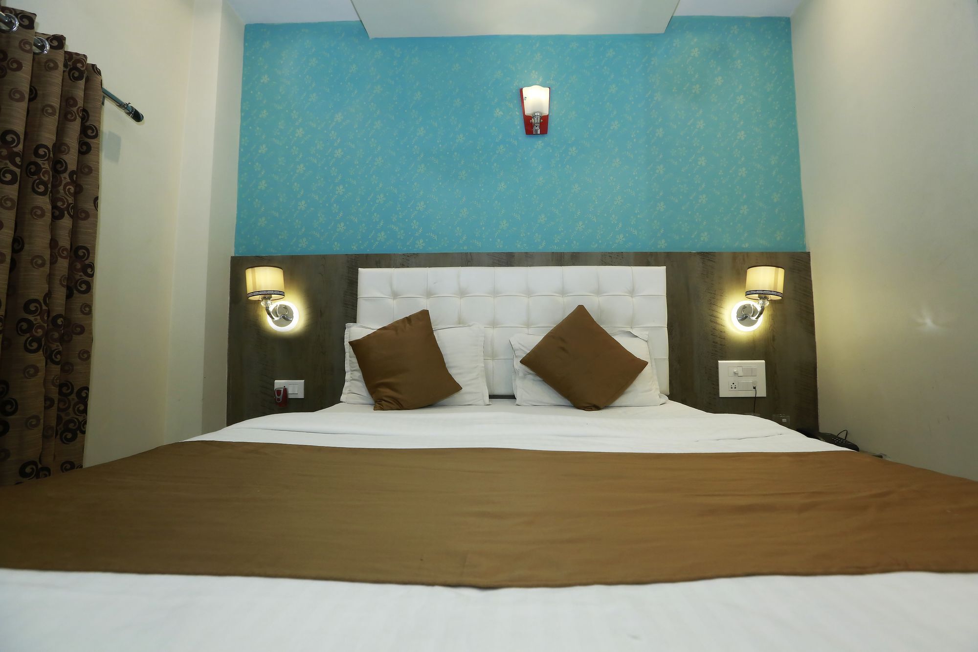 Hotel Grace Inn Mumbai Ngoại thất bức ảnh
