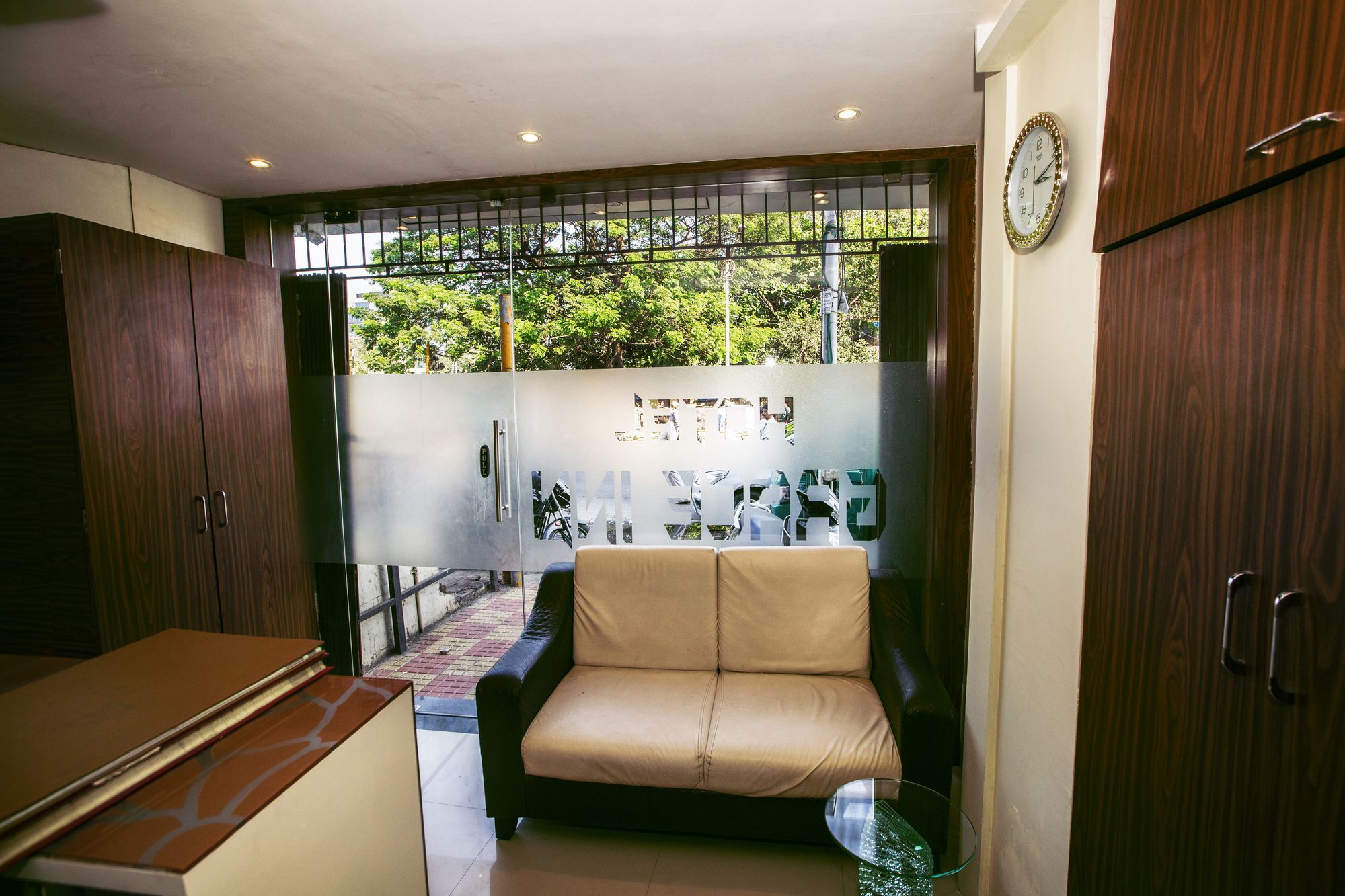 Hotel Grace Inn Mumbai Ngoại thất bức ảnh
